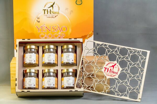 Yến chưng hạt sen hộp gỗ